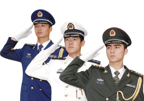 建军节风俗：军装秀传承，爱国情永驻