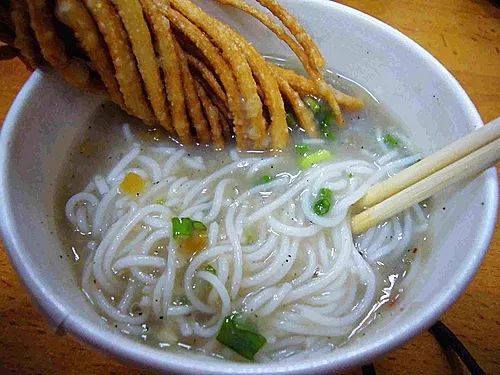六、 鲜鱼糊汤粉