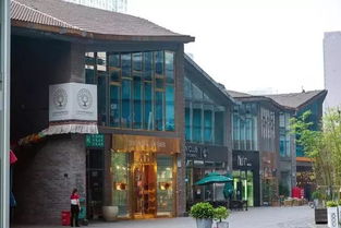 1. 侨福芳草地：艺术与商业的“混搭”