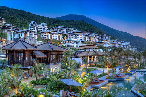 富海温泉度假村：豪华体验， 尊享时光