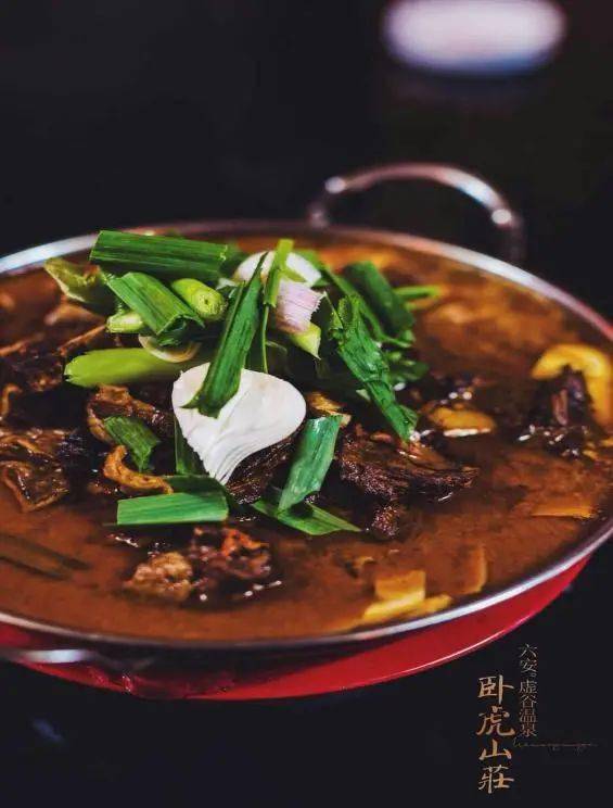 九、  美食推荐：牛杂与咖啡的灵魂碰撞