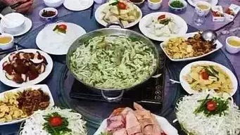 美食之旅：米线情怀与两会看点