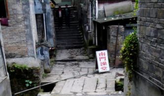 2. 青州古街：感受老城的脉搏