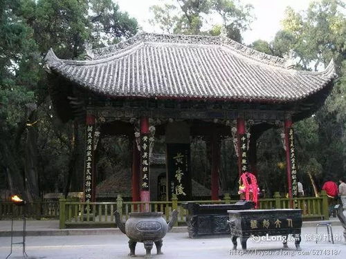 一、 文塔公园——废墟中的“休闲”圣地