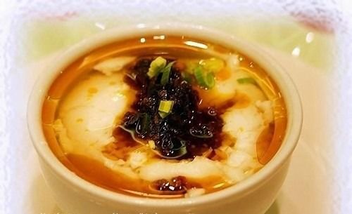 豆腐花：柔软滑嫩的乡村味道，还是甜得发腻？