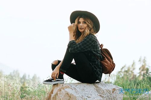 水瓶女有哪些行为暗示她可能不喜欢我？