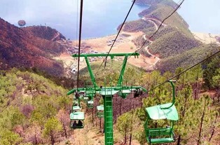 夜幕下的骊山