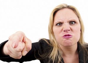 女人八字里哪些特征预示天生气质佳，哪些特征容易导致抑郁情绪？