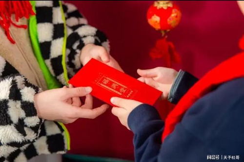 “新年风俗新风尚，传承创新共燃爆”