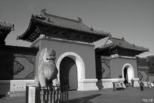 游览体验：感受历史持续发展的厚沉重与天然的美