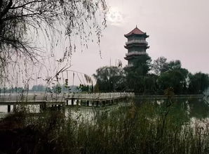 1. 颍州西湖：秀丽水光