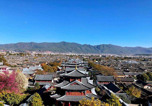 一、 漫步古城，探寻白族文化的韵味