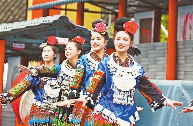 苗族婚俗：传统婚嫁，古今交融，传承变迁之美