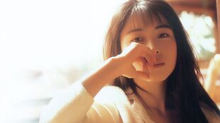 二、镜子？明明是美颜相机