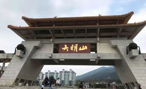 1.1 孔子雕像——眼神空洞