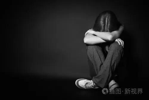 第一章：名字背后的“影子”