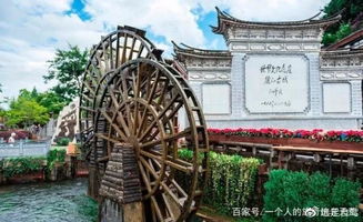 夜幕降临：酒吧里的