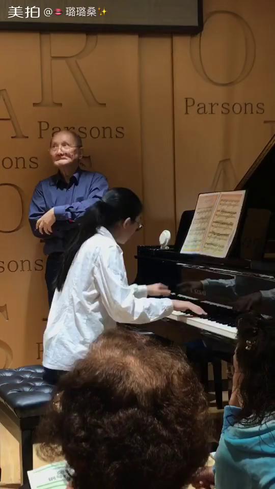 第一夜：肖邦的夜曲与不速之客