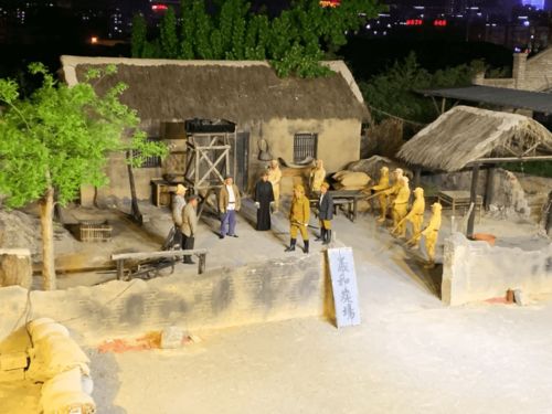 引子：一场“修路”狂欢的前戏