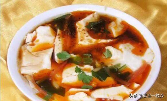 豆腐脑：童年的味道与舌尖的惊喜