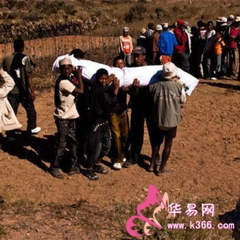 为什么我总是梦到死人出殡的场景呢？