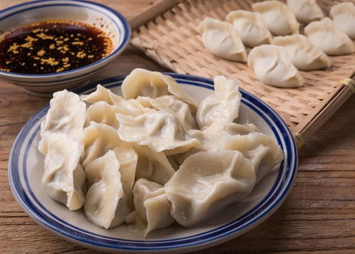 为什么元旦吃饺子要选2馅不上桌，3馅端上桌，迎新接福，开年走鸿运呢？