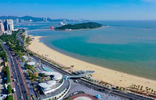 一、 海洋市新地标，夏日亲子游的无奈选择