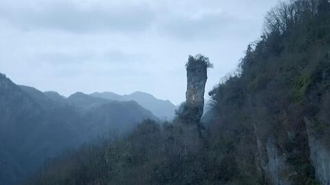 房屋后面有山坡好不好,房子后面是峭壁风水