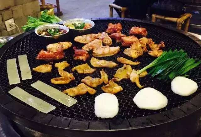 三、沉庆，一座美食之城