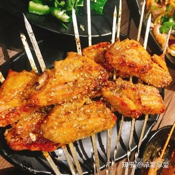 第一站：琅勃拉邦夜市烧烤街 - 人间天堂还是人间炼狱？