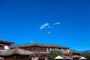 第二节：噪音与浪漫共舞——酒吧街的霓虹灯