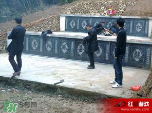 2026年新坟扫墓吉日具体是哪一天？扫墓的最佳时间是什么时候？