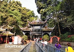 6. 五泉山公园，老年人聚集地