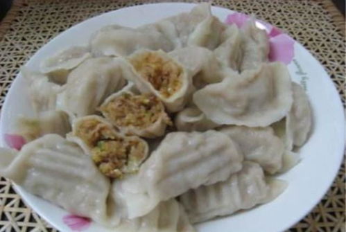 梦到饺子=想家想到发疯？