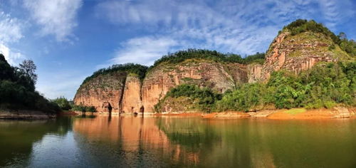 3、金湖风景名胜区：水面上的星空