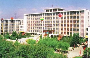 内蒙古工业生产较大学图书馆