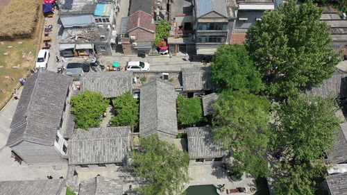 五亭公园：流水潺潺