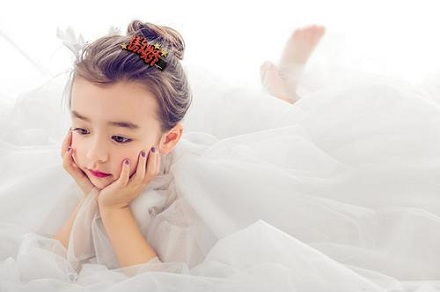 丹字取名：一场惯与红色的、有点儿闹心的梦