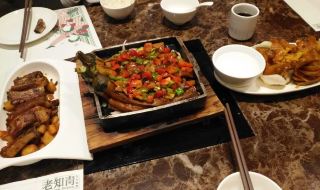 高端餐饮的隐秘战争：米其林光环下的消费陷阱