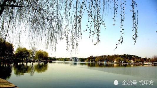 三、 古韵与现代化交织的奇异景观