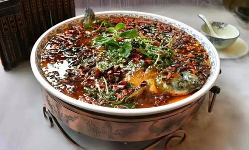 周末游鹅岭，能带我去探秘老街美食，寻味重庆的味蕾吗？