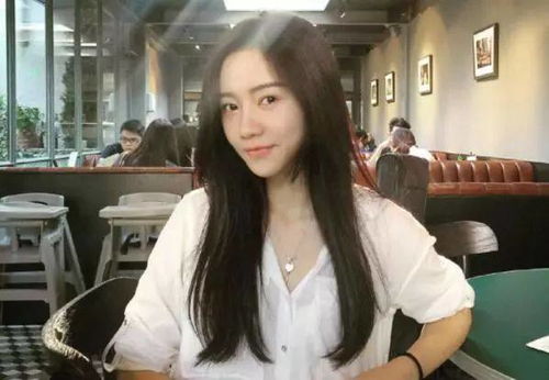 狮子女vs金牛女：职场上的雌雄大盗