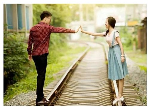 八字辰土多辰土生申金的女孩，如何改善婚姻运势？