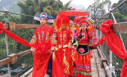 壮族风情：千年歌圩，多彩绣球，民族瑰宝，传承不息