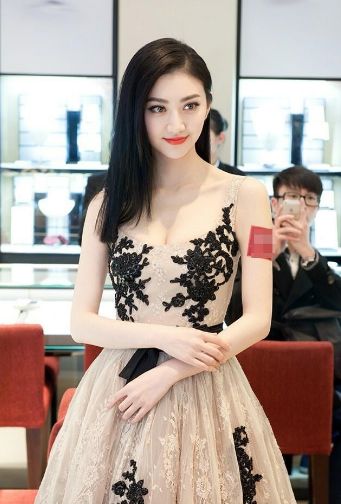 景甜八字命理姻缘如何？生辰八字解析感情运势有哪些特点？