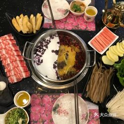 4. 花房慢煮火锅：文艺青年必去
