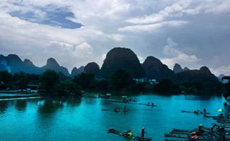 2023年国庆挤在漓江竹筏上时 我一下子读懂了广西游玩的“谎言”