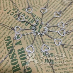 玄学塔罗牌手相图，如何解读手相占卜基本手势？